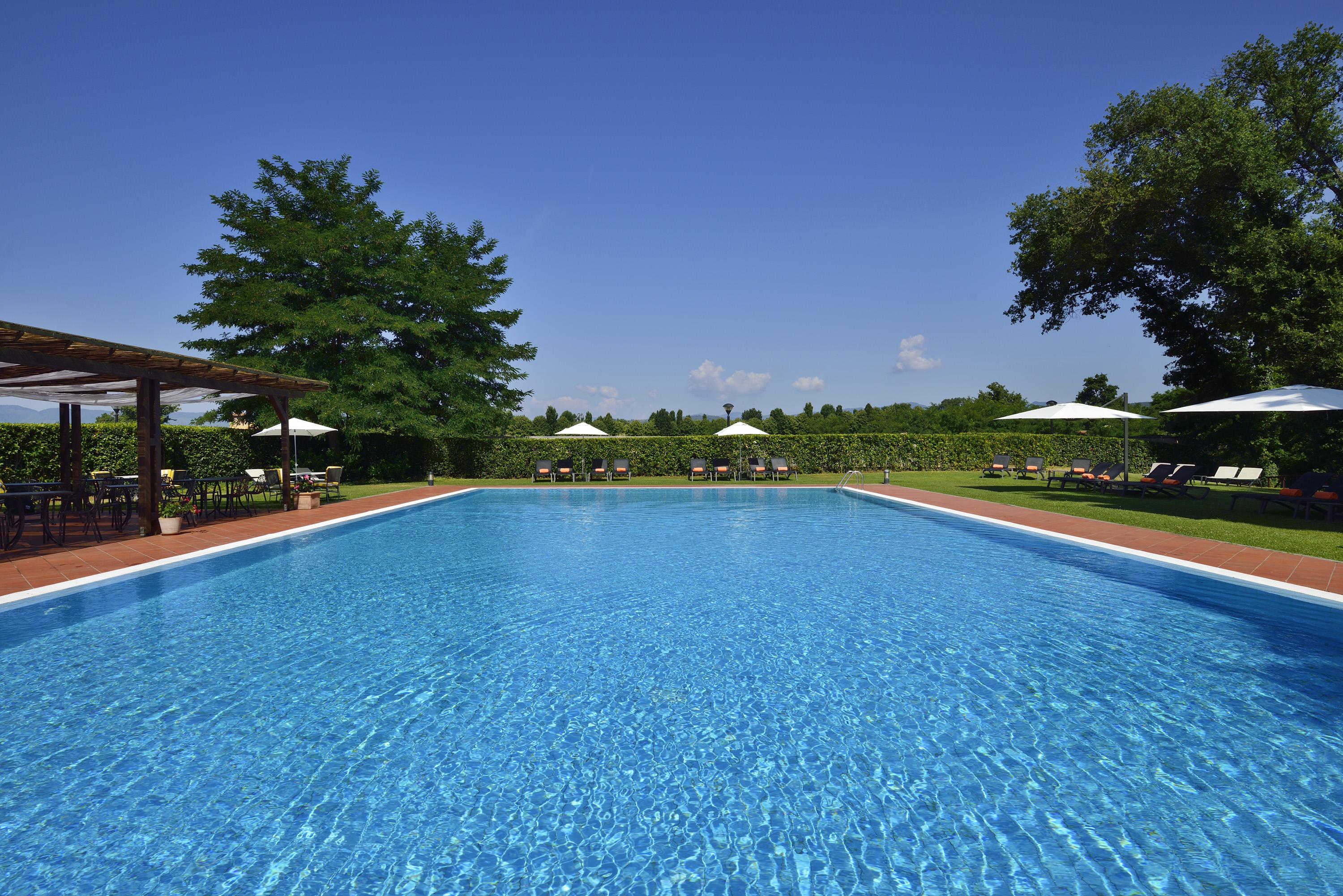 Unahotels Poggio Dei Medici Toscana Σκαρπερία Εξωτερικό φωτογραφία