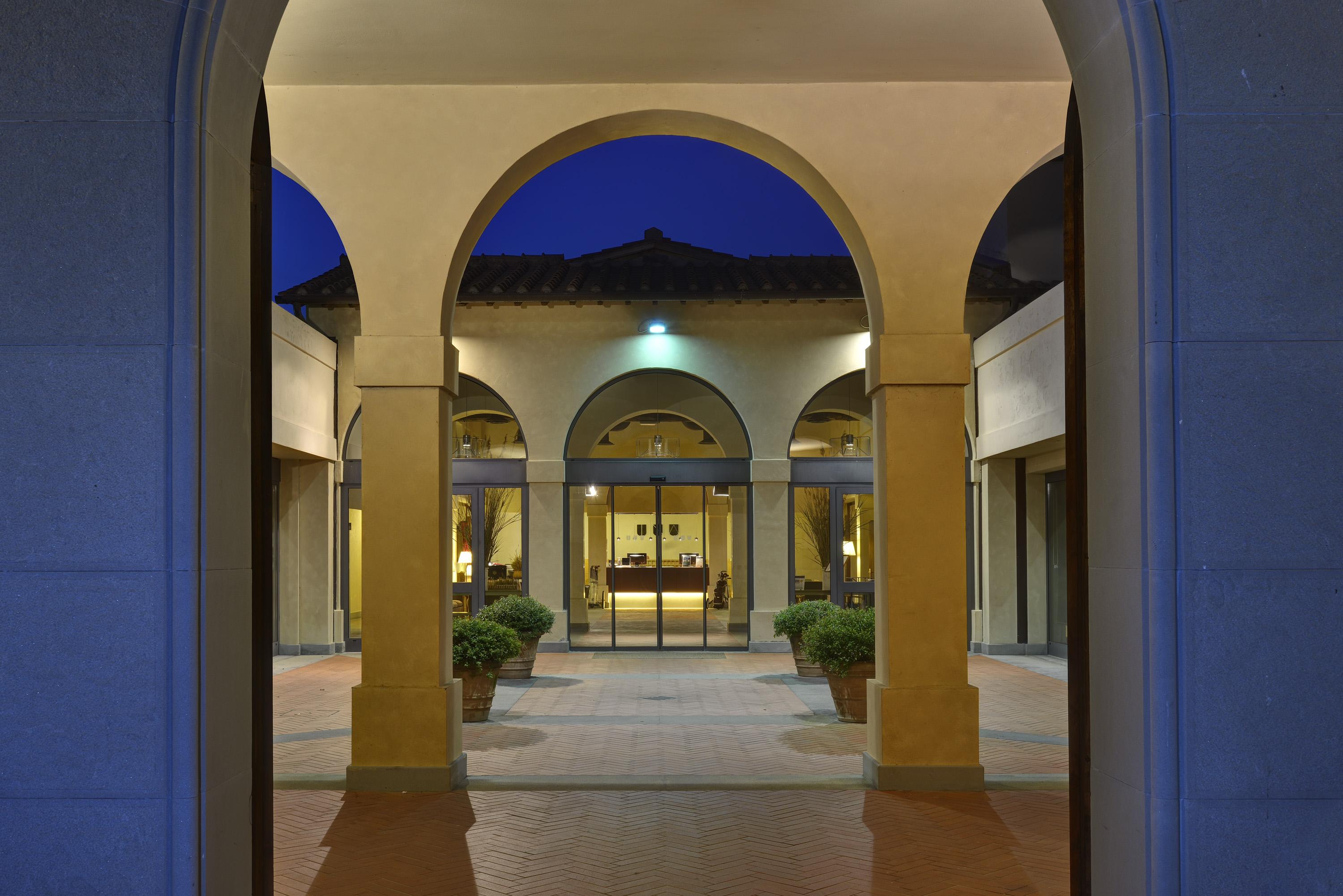 Unahotels Poggio Dei Medici Toscana Σκαρπερία Εξωτερικό φωτογραφία