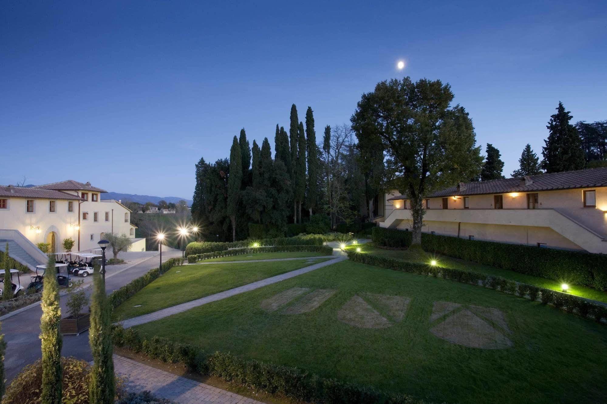 Unahotels Poggio Dei Medici Toscana Σκαρπερία Εξωτερικό φωτογραφία